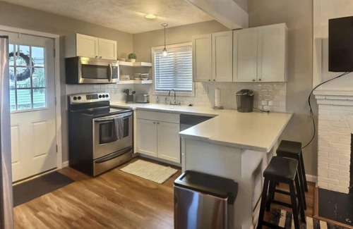 Huron House | Ideal Pet Friendly Retreat Steps from Rye Beach Park