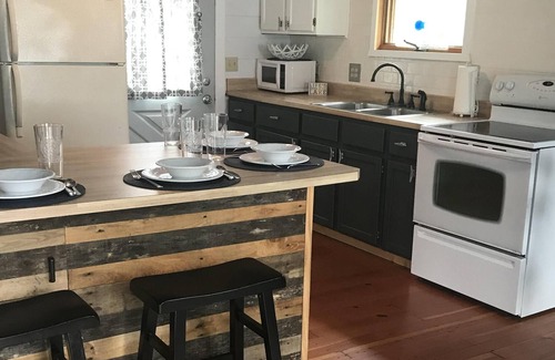 Breezy Point Cabin | Charming Cottage at Breezy Point with Oceanfront Views