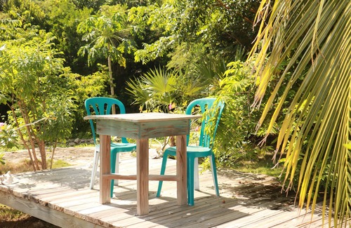 Governor's Harbour Cottage | Cozy Cottage, Walk to Spectacular Twin Coves Beach