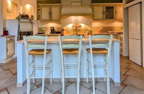 Mantoche Cottage | Cozy Cottage by the Saône
