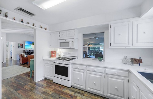 Marco Island House | Beachside Cottage with Pool & Spa - Guest Rated 10/10