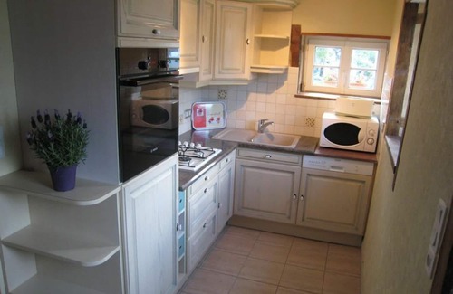 Saint-Pair-sur-Mer Cottage | Cozy Gite Saint-Pair-sur-Mer: Perfect for Couples' Retreat
