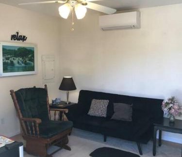 Kimberly House | Charming Cozy Cottage House B with Child-Friendly Amenities