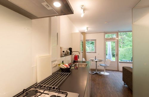 Otterlo House | Inviting Cottage Nestled in a Peaceful Nature Park