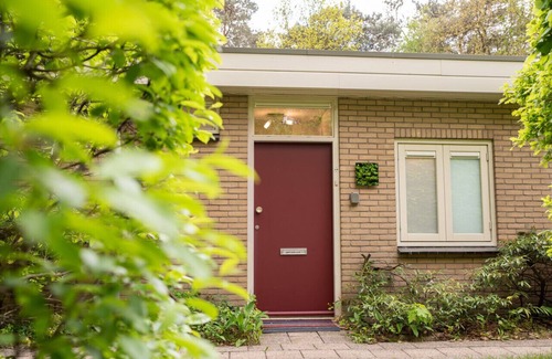 Otterlo House | Inviting Cottage Nestled in a Peaceful Nature Park