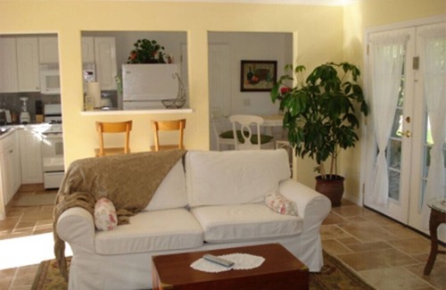 Montecito Cottage | Charming Montecito Cottage - Pet Friendly with Pool & Spa
