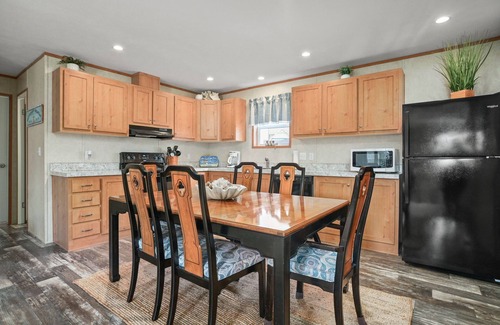 Cedar Neck House | Charming Ocean View Cottage Steps from Bethany Beach