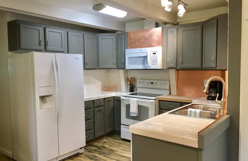 Glendale Cottage | Charming Cottage Retreat near Zion & Bryce - Guest Rated 9.8