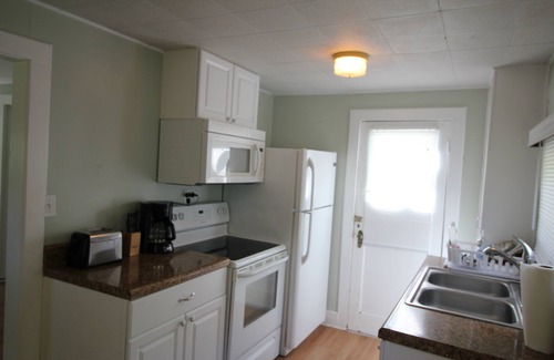 St. Lucie Village Cottage | Inviting Cottage on Indian River Lagoon with Ocean View