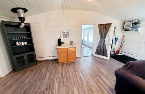 Watertown House | Charming Cottage Near Downtown Watertown with Spa Amenities