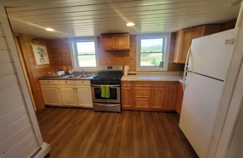 Watertown House | Charming Cottage Near Downtown Watertown with Spa Amenities
