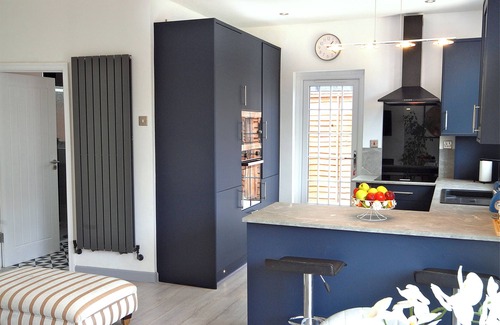 Alexandra House | Cozy Cottage near London in Beautiful Surrey.