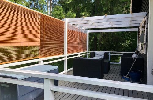 Gashaga Cabin | Inviting Cottage with Ocean Views and Hot Tub