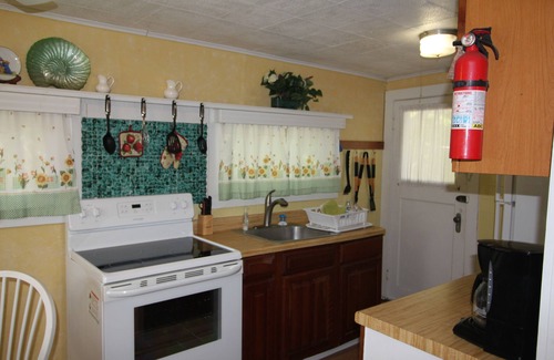 St. Lucie Village Cottage | Charming Old Florida Cottage on the Indian River Lagoon