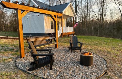 Dry Ridge House | Peaceful Tiny Home Retreat on a 250 Acre Dairy Farm