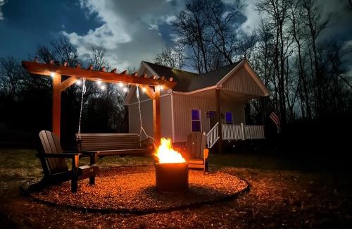 Dry Ridge House | Peaceful Tiny Home Retreat on a 250 Acre Dairy Farm