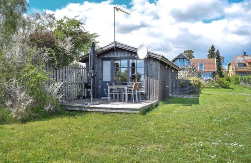 Fagelmara House | Charming Beachfront Cottage with Ocean Views & Spa Amenities