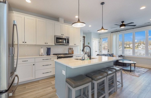 Smyrna House | Inviting Cottage on Big Pine Island with Chef's Kitchen
