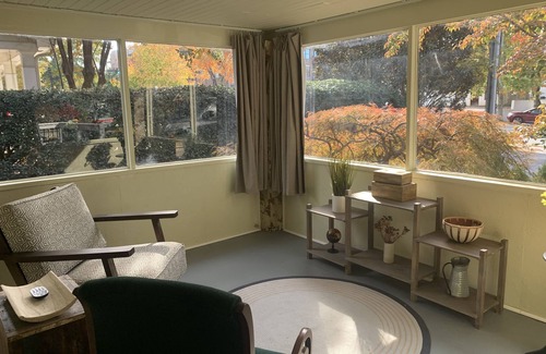 Roswell Cottage | Charming Cottage Near Nightlife with Ocean View & Spa