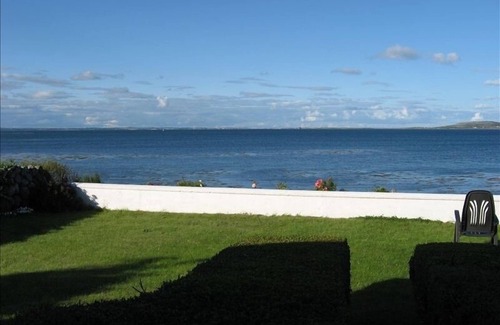 Ballyvaughan Cottage | Charming Cottage on Galway Bay with Scenic Sea Views