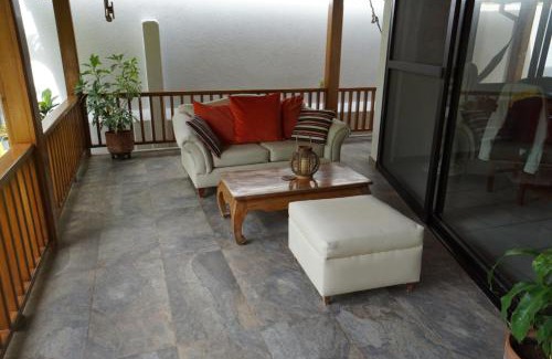 Punta Sur House | Guest Rated 10/10 - Cozy Cottage with Pool and Kitchen