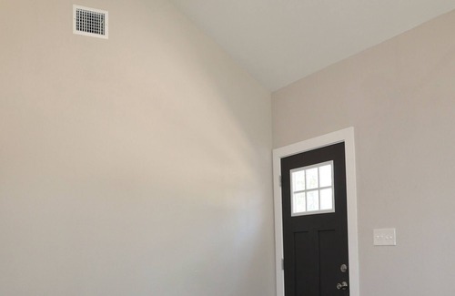 Zavalla Cottage | Charming Cottage on 8 Acres, Minutes from the Lake