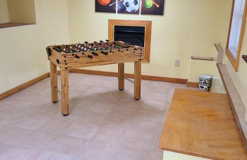 Boone House | Inviting Cottage for Families Seeking Comfort and Fun