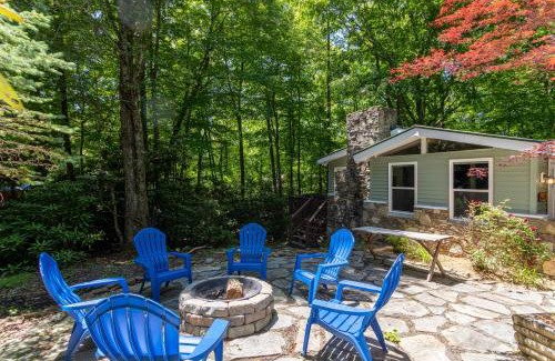Boone House | Inviting Cottage for Families Seeking Comfort and Fun