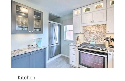 Anderson Township House | Cozy Comfy Cottage with Hot Tub & Spa Experience