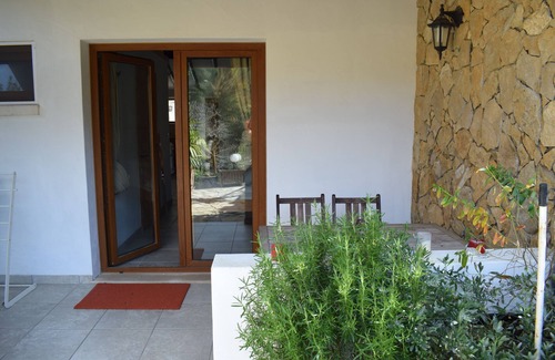 Alfeizerao House | Charming Cottage with 2 Terraces - Guest Rated 10/10