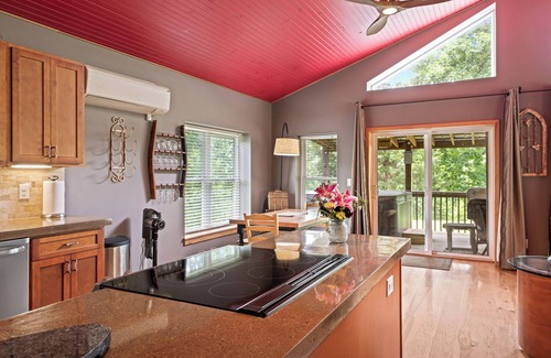 Lovingston Cottage | Serene Cottage with Private Hot Tub & Year-Round Pool