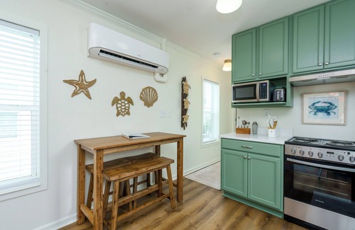 Pass Christian Cottage | Pet-Friendly Cottage Near Beach and Dining – 10/10 Rated!