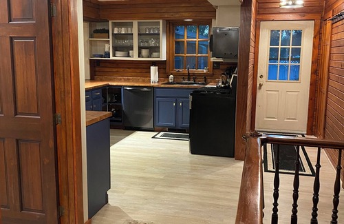 Onalaska Other | Inviting Country Retreat for Family Gatherings with Pool