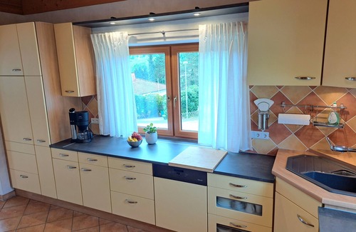 Stebach Apartment | Tranquil Country House with Pool and Ocean Views