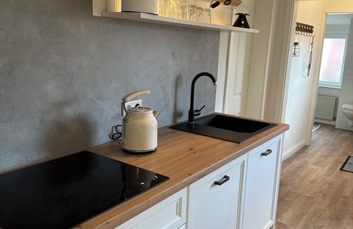 Arlewatt Cottage | Charming Country House Retreat in Olderup with Garden