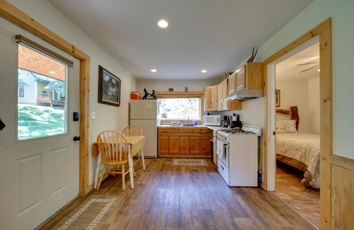 Boise House | Charming Countryside Retreat in Robie Creek Park - Rated 9.8