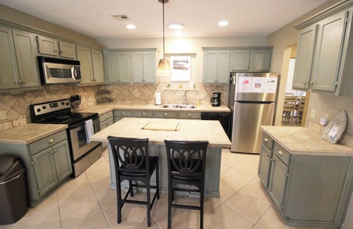 Langley House | Cozy Cove Grand Lake Home - Near cove with ramp