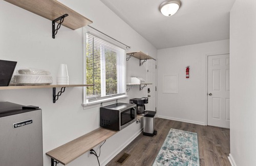 Hopewell Apartment | Cozy Cove: Ideal Getaway near Fort Gregg-Adams for Two