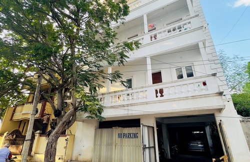 Pondicherry Beach Apartment | Cozy Cove Whitetown | Rock Beach | Puducherry