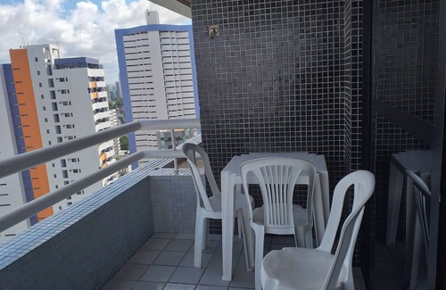 Boa Viagem Apartment | Inviting Family Retreat with Child-Friendly Amenities