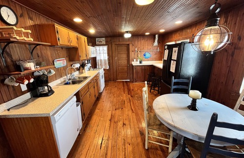 Nags Head Cottage | Charming Historic Sea Spray Cottage #1 with Ocean View