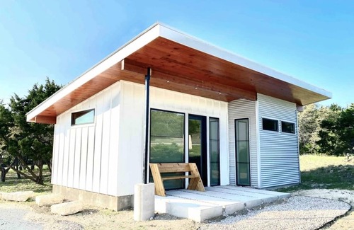 Dripping Springs House | Charming Tiny House Near Wineries and Outdoor Activities