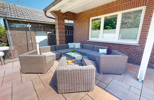 Borkum House | Elegant Vacation Home with Garden, Terrace, and Sauna