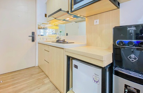 Permata Hijau Apartment | Stylish Tokyo Riverside Studio with Kitchen & Breakfast