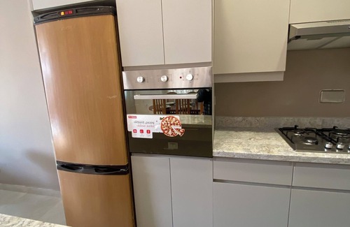Hada'iq al-Qubbah Apartment | Cozy double Room with private bathroom in El Banfseg, Cairo with Free WiFi