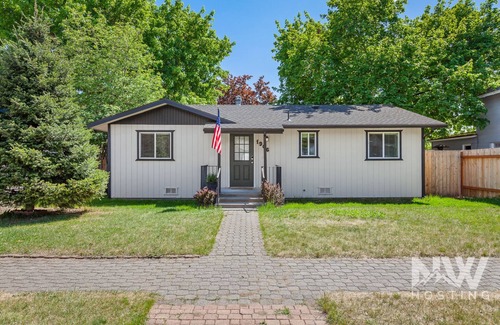 Coeur d'Alene House | Coeur d'Alene: Family-Friendly Escape with Ocean Views