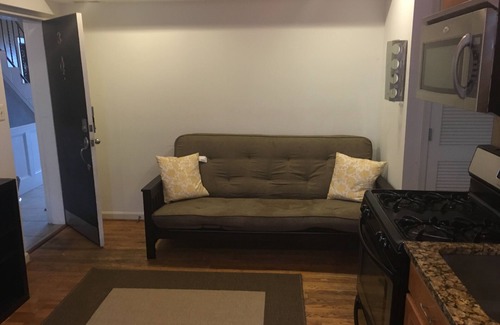 Northwest Condo | Inviting Downtown DC Condo with Pool and Pet-Friendly Stays