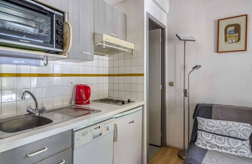 Bareges Apartment | Family-Friendly Apartment Barèges with Spa and Kitchen