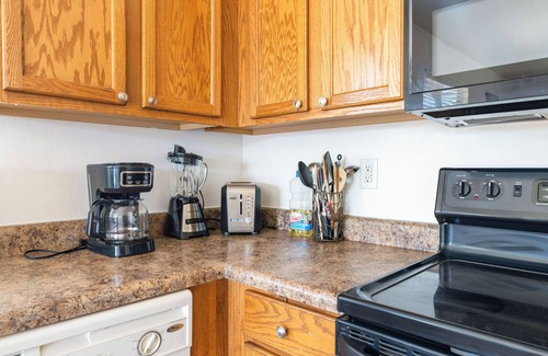 Harrison East South House | Quiet East Side Retreat with Breakfast & Perfect 10 Rating