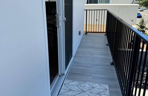 Madrona House | Cozy&Elegant Torrance Apartment with Balcony close to Redondo Beach